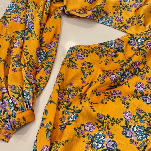 BEAUTIFUL Bronx and Banco Hanna Gown - Size: Small - Picture 7 of 7